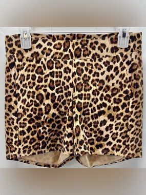 Torrid Leopard Print Bike Shorts with Pockets Size 0(Large)